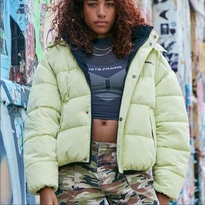 urban outfitter puffer jacket small
